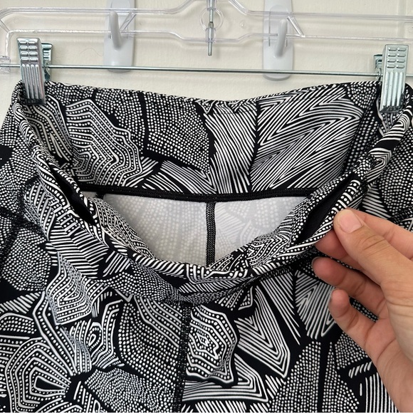 Lululemon Pace Rival Crop Luxtreme Dottie Tribe Leggings - Picture 11 of 11